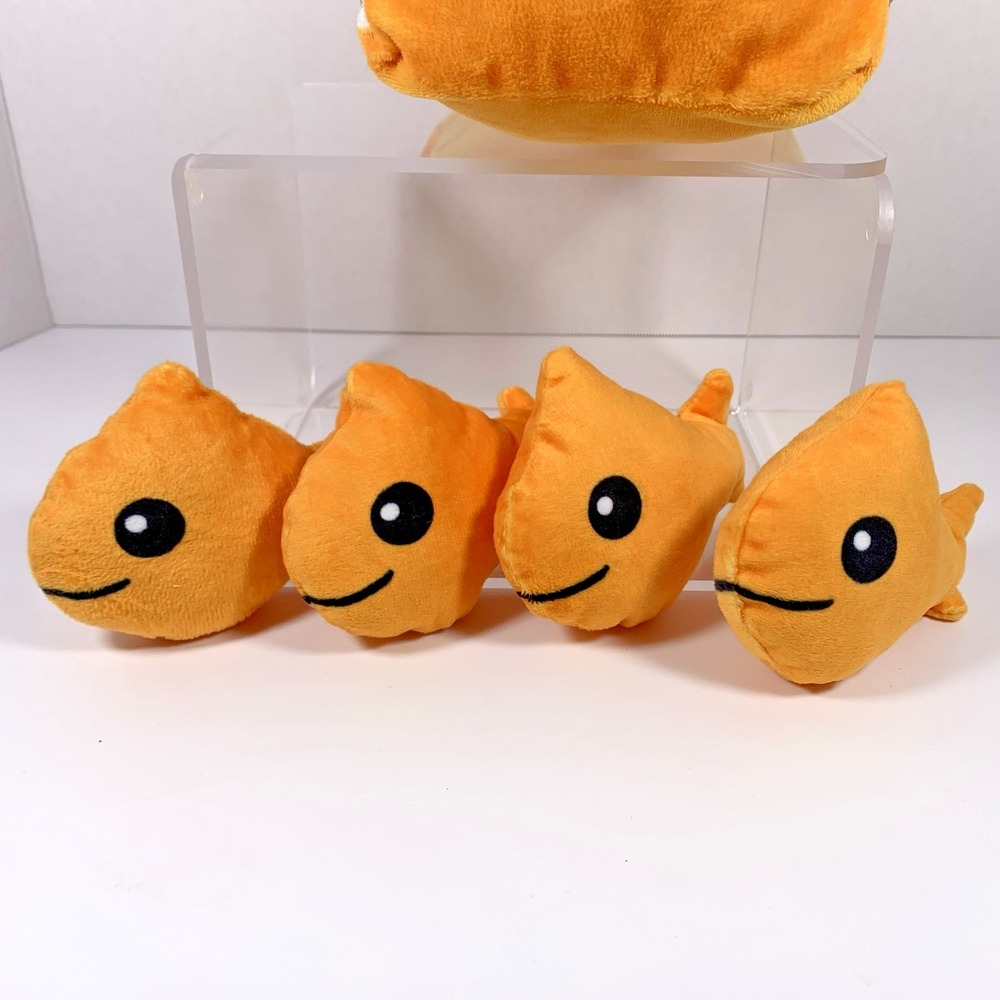 Go Fish 14" Fleece Plush Goldfish Snack Crackers Pillow w/ 4 Mini Removable Fish - Picture 8 of 15